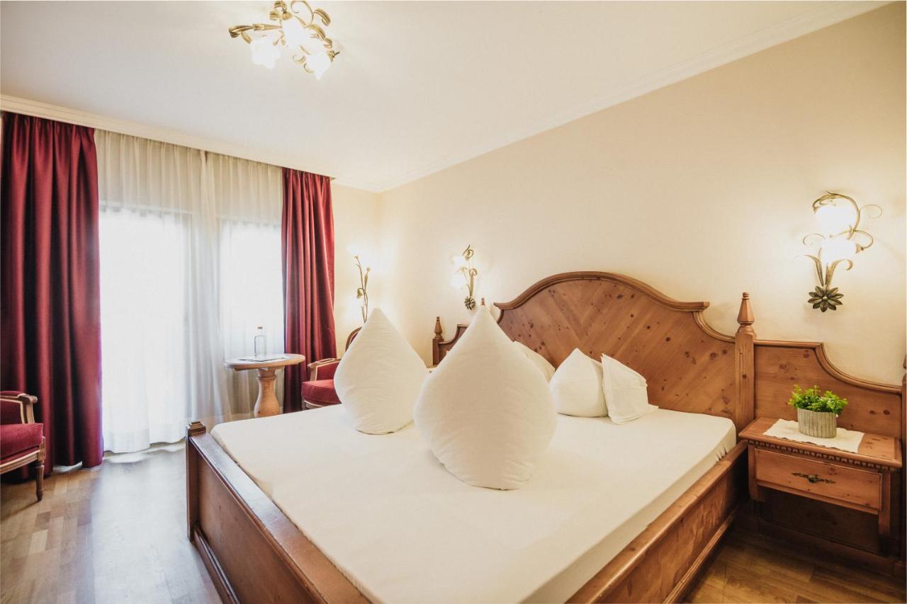 Hotel Muehlbacherhof Lagundo Esterno foto